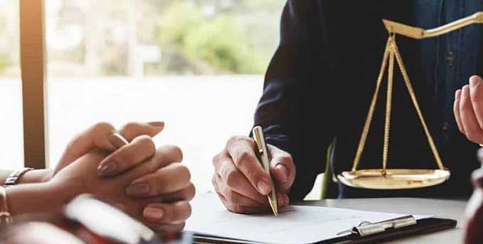 تصویر ویژگی های بهترین وکیل مهریه در قم